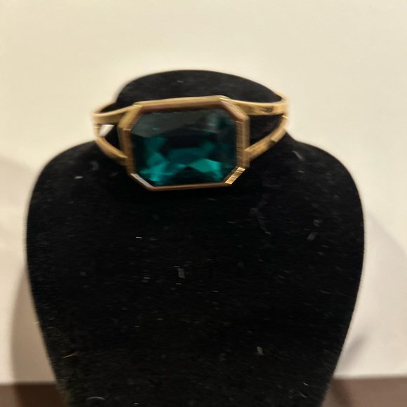 Cuff Bracelet with Swarovski Crystal - Picture 2 of 3